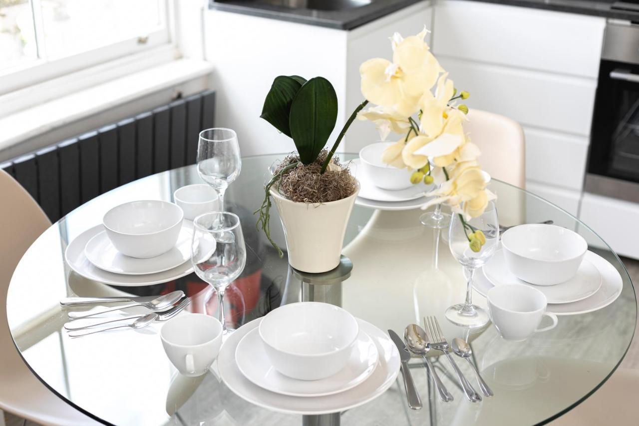 Penthousestays Notting Hill - Chic 2 Bedroom Apartment W/ King Beds - Near Portobello Road & Kensington High Street Londres Exterior foto